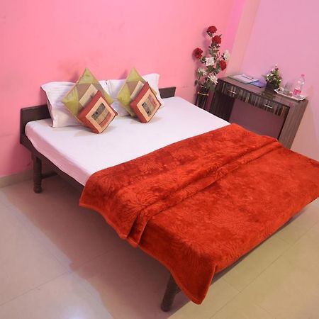 Yatri Guest House New Delhi Exterior photo